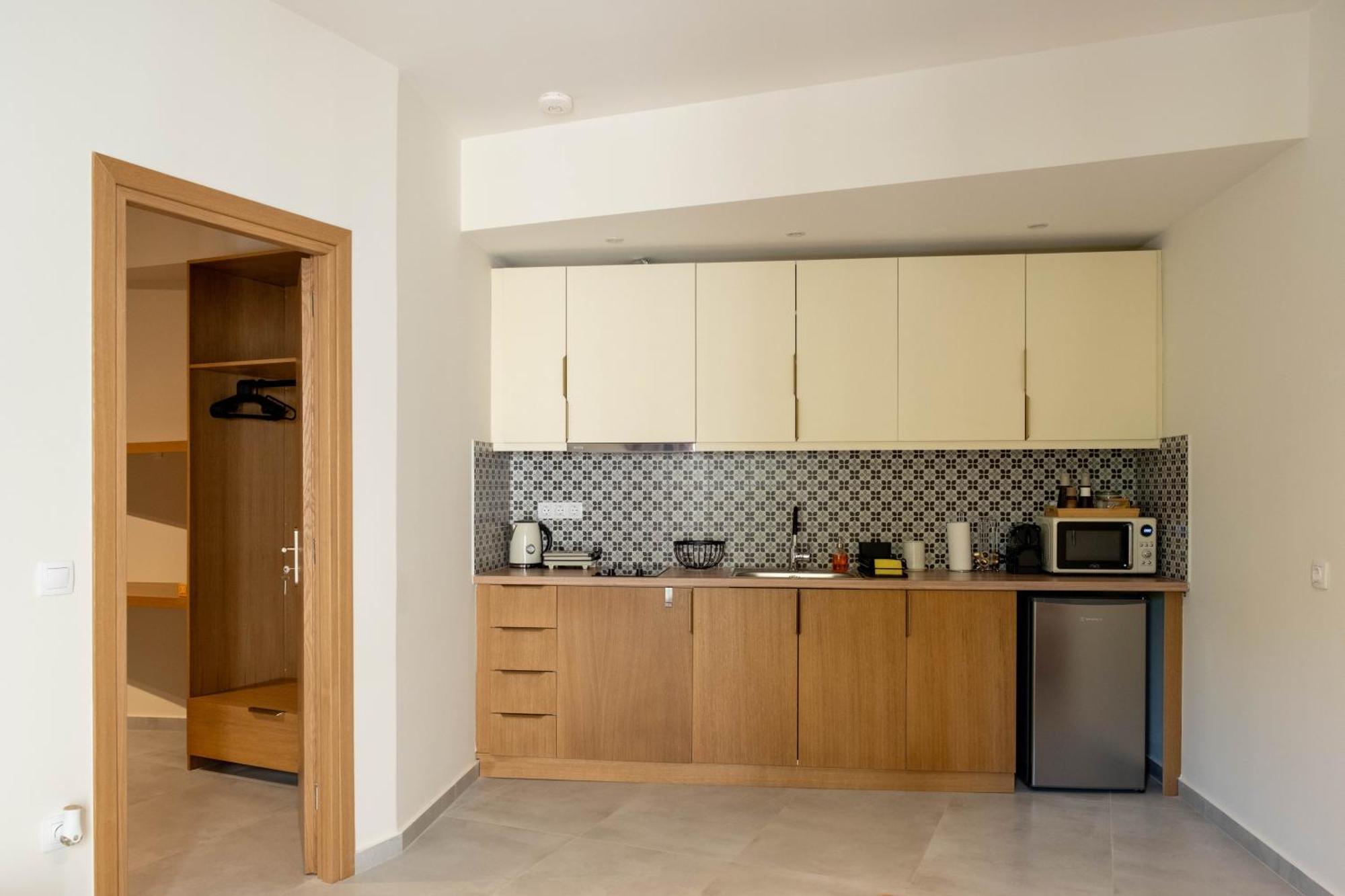 Living Culture Apartments Атина Екстериор снимка